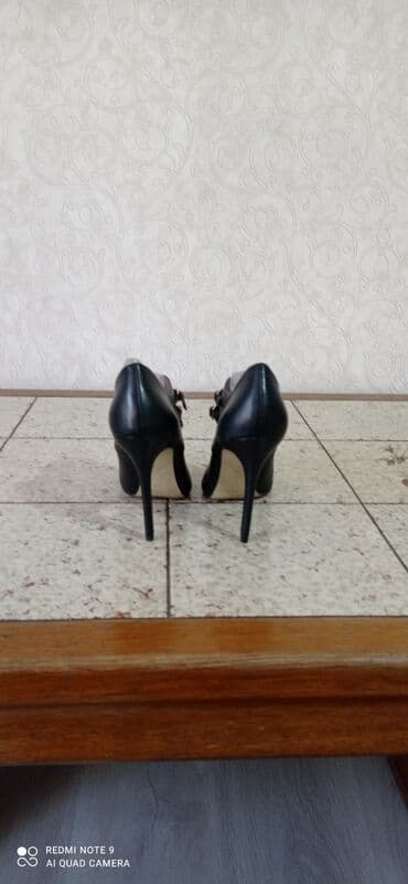 Туфли: Продаю женские туфли на каблуке привезены из сша каблук 10 см фирма — 4