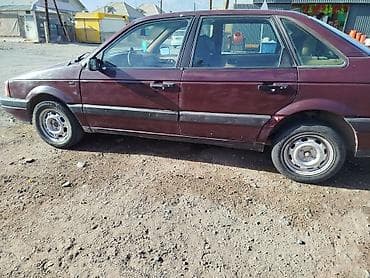 Volkswagen: Volkswagen Passat: 1988 г., 1.8 л, Ручные, Бензин, Седан — 5