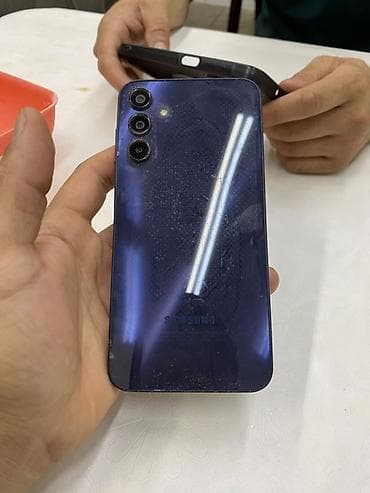samsung s9: Смартфон Samsung (синие/фиолетовые грани и спинка), серия с тройной — 4