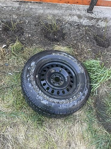 Шины и диски: Колеса в сборе 235 / 75 / R 15, Всесезонная, Запаска, Внедорожные (АТ/МТ), Железные — 4