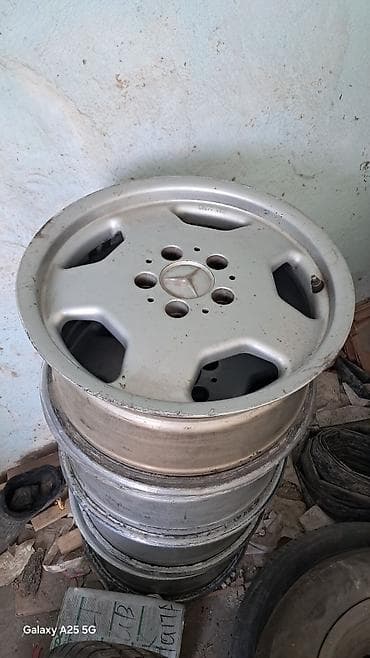 Диски: Литые Диски R 16 AMG, Комплект, отверстий - 5 — 2