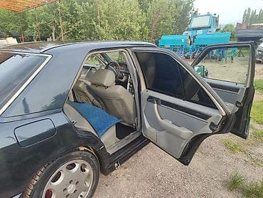 Mercedes-Benz W124: 1995 г., 3.2 л, Автомат, Бензин, Седан — 7