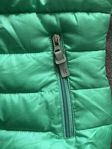 разгрузка жилет: Девочковый стеганый жилет с капюшоном Youcun, цвет зелёный, на 7-9лет — 3