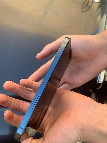 IPhone 12 Pro, Pacific Blue