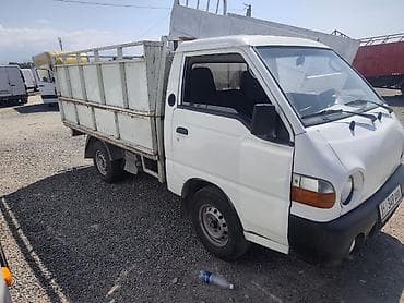Транспорт: Компактный бортовой грузовик Hyundai Porter с однорядной кабиной — 3