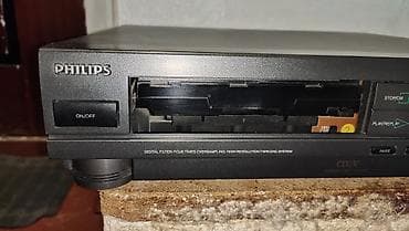камеры для видео: CD-проигрыватель Philips CD230 крышки нету, полностью рабочий. - Тип — 2