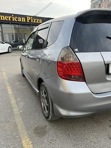 jaguar s type: Honda Fit: 2005 г., Вариатор, Бензин, Хэтчбэк — 6