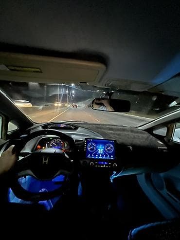 муравей с бензином: Honda Civic: 2007 г., 1.3 л, Автомат, Бензин, Седан — 6