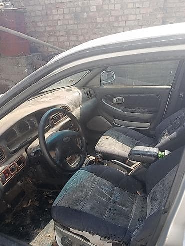 баа: Kia Credos: 1998 г., 2 л, Кол менен иштөөчү, Бензин, Седан — 7