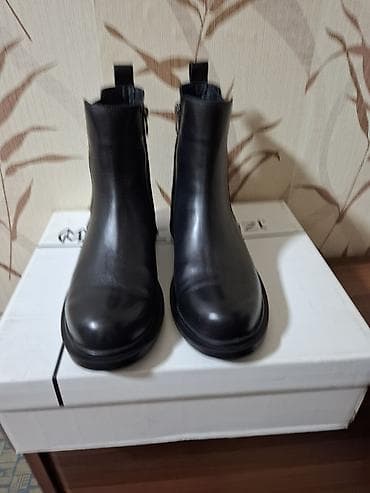 Сабо: Ботинки, 39.5, Mario Muzi, Б/у, цвет - Черный, Самовывоз — 1