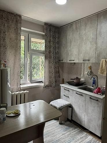 8: 1 комната, 33 м², 8 мкр 104 серия, 3 этаж — 4