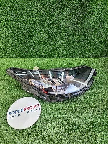 Передняя левая фара Hyundai 2021 г., Б/у
