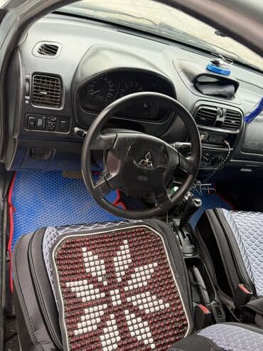 2 2дизель: Mitsubishi Space Star: 2003 г., Автомат, Бензин, Минивэн — 6