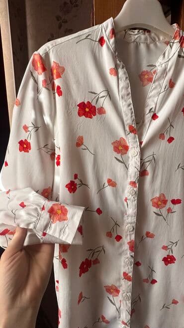 б у брендовые вещи: Блузки — 6