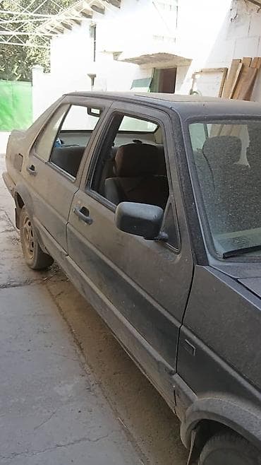 e klass: Volkswagen Jetta: 1988 г., Бензин, Седан — 2