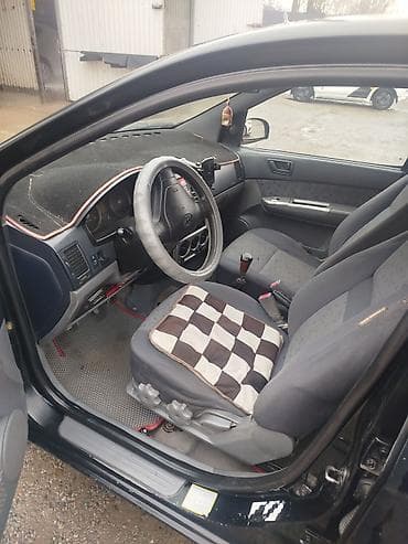 кызыл октябрь: Hyundai Getz: 2004 г., 1.4 л, Механика, Бензин, Хетчбек — 8