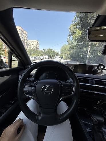 ux 200: Lexus UX: 2020 г., 2 л, Вариатор, Бензин, Кроссовер — 3