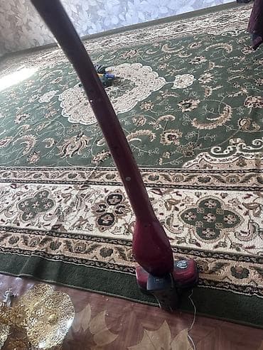 Жылытуу приборлору: Вертикальный аккумуляторный пылесос AEG ErgoRapido (серия 2 в 1), цвет — 9