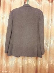 Мужкой итальянский костюм 48 размер. рост примерно на 176. состояние