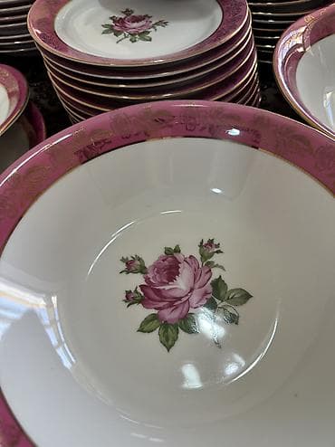 Столовый сервиз “Роза” ГДР на 12 персон в идеальном состоянии