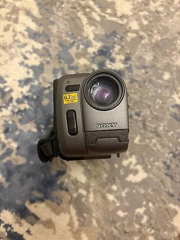 cd disk: Видеокамера Sony Handycam Vision CCD-TRV12E (PAL), формат Video8 — 6