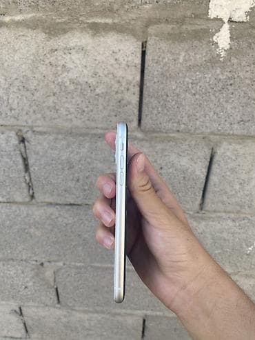 true: IPhone 11, Новый, 128 ГБ, Белый, Наушники, Зарядное устройство, Защитное стекло, 88 % — 2