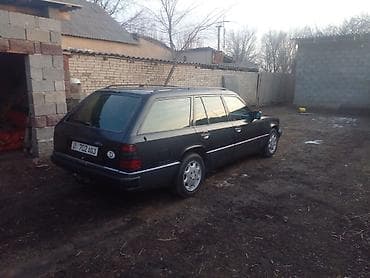 ом 642: Mercedes-Benz W124: 1990 г., 2 л, Механика, Бензин, Универсал — 3