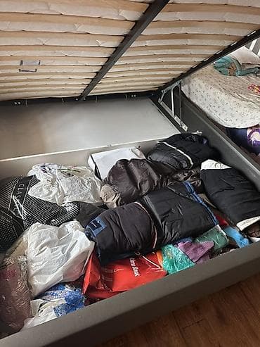 Кровати: Односпальная кровать, Б/у, С матрасом, длина - 200 см — 3