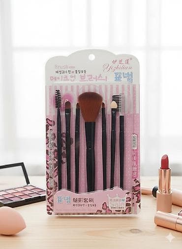 щетки: Набор кистей для макияжа Yizhilan, 7 предметов Комплектация: - — 3