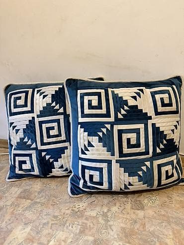 Подушки: Тошок/жер тошок Состав набора: - 6 напольных/сидушечных матов - 10 — 3