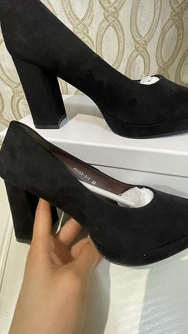 туфли женские классические: Туфли женские классические, черные - Форма носка: острый - Каблук — 2