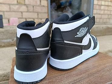 toot обувь бишкек: Мужские кроссовки, 40.5, Air Jordan, Новый, цвет - Черный, Самовывоз — 3