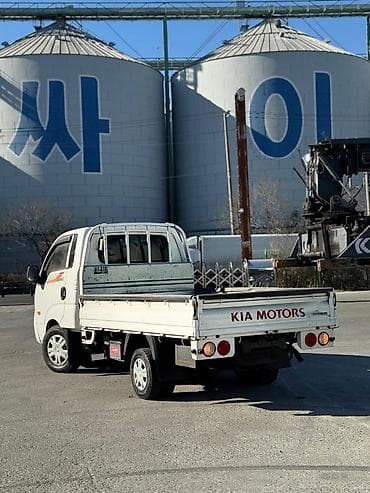 bongo kia: Легкий грузовик, Kia, Стандарт, Б/у — 2