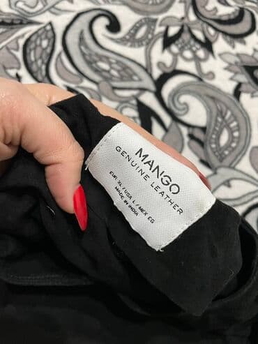 срочно продаю в связи с переездом: Юбки ! Шорты! Туники ! Юбки из эко кожи джинсовые (размер S,XS,M,L ) — 9