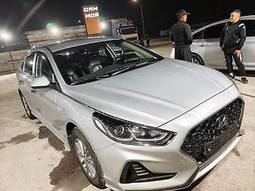 ниже: Hyundai Sonata: 2020 г., 2 л, Автомат, Газ, Седан — 2
