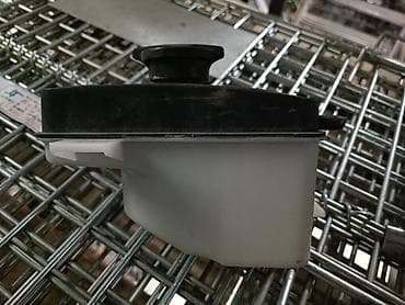 low ll: Бачок Hyundai Б/у, Оригинал, Корея — 2