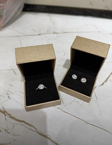 Зер буюмдар: Бриллиантоваго 💍Комплект украшений: кольцо и серьги-пусеты с камнями в — 1