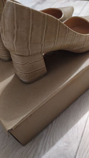 туфли беж цвет: Туфли лодочки. Каблук устойчивый, высота 5см. Фирма ТООТ — 3