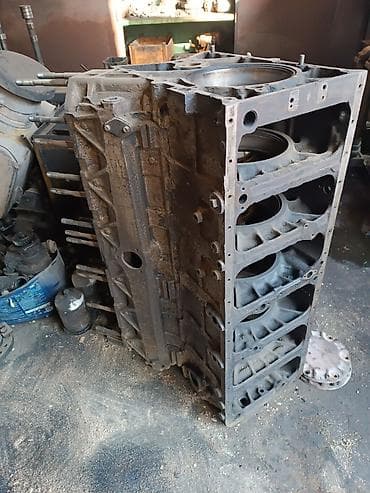 блок юмз: Блок двигателя ямз-240, трактора К-701 — 1