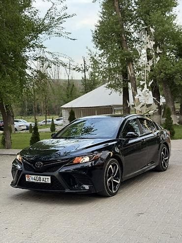 Toyota Camry: 2018 г., 2.5 л, Автомат, Бензин, Седан