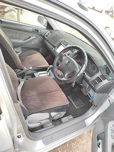 ханда срв: Honda Civic: 2004 г., Седан — 6