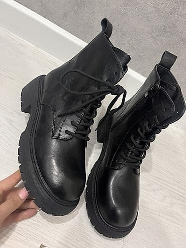 Женские утепленные ботинки-челси/берцы, черные - Материал верха