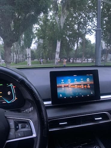 tesla model 3: BYD E3: 2020 г., 0.1 л, Робот, Электромобиль, Седан — 4