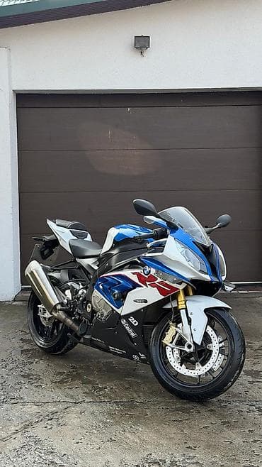 Мотоциклдер: Спортбайк BMW, 1000 куб. см, Бензин, Чоңдор үчүн, Колдонулган — 1