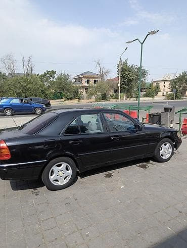 Продажа авто: Mercedes-Benz C-Class: 1993 г., 1.8 л, Механика, Бензин, Седан — 6