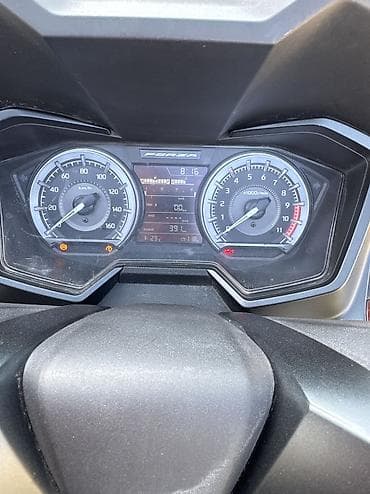 low ll: Макси-скутер Honda, 350 куб. см, Бензин, Б/у — 5