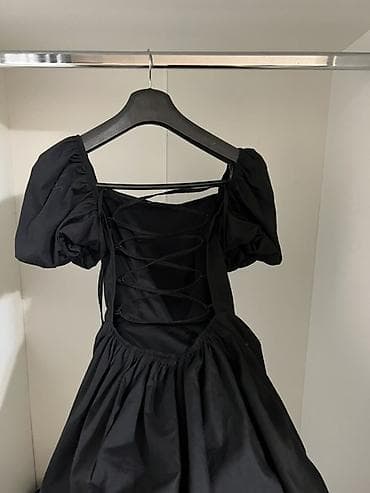 Блузкалар: Черное платье с корсетной шнуровкой и пышной юбкой короткая почти — 1
