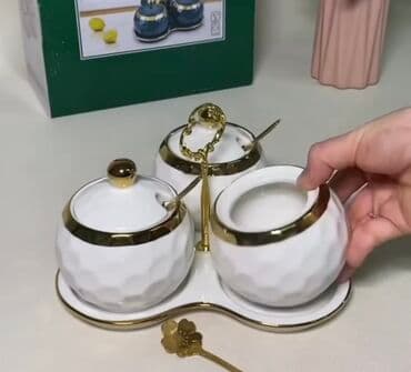 Продаю новый набор качество супер идёт с ложкой и подставкой как на