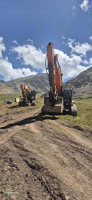 продажа экскаваторов: Экскаватор, Case, Гусеничный — 1