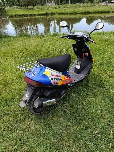 делаем справки: Скутер Suzuki (реплика ливреи Repsol) - Компактный городской скутер с — 1